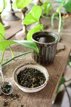 Load image into Gallery viewer, Oolong (green tea)